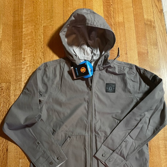 NWT! Manchester United jacket - M - Picture 2 of 5